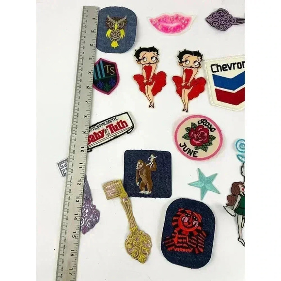 30 PC Assorted Sewing Applique Patches Iron on Sew On NEW Mixed Vintage - Picture 9 of 11